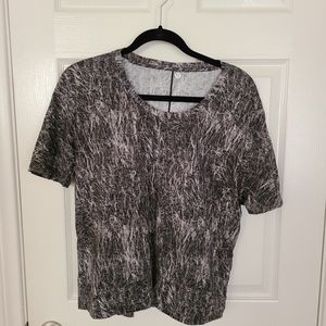 Lululemon lab t-shirt size 10